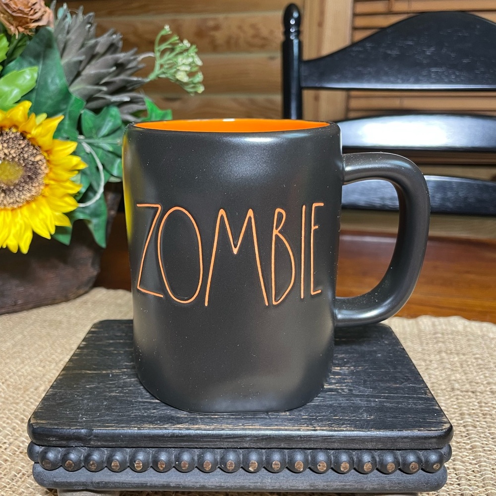 ZOMBIE Rae Dunn HALLOWEEN Mug